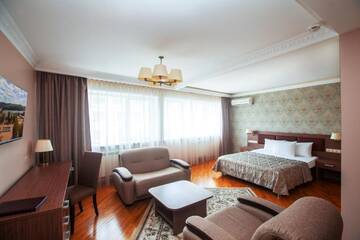 Фото номера Улучшенный номер-студио Гостиница Красноярск г. Красноярск 4